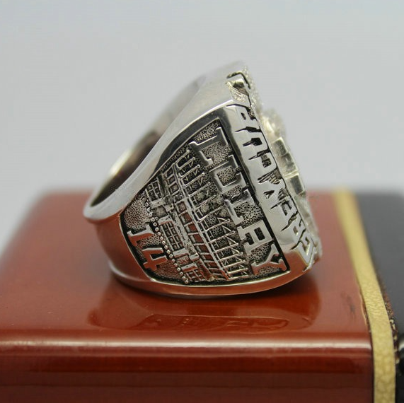 2011 BC Lions The 99th Grey Cup Championship Ring