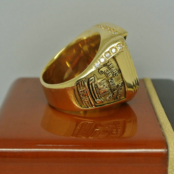 2006 Chicago Bears National Football Championship Ring