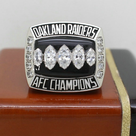 1992002 Oakland Raiders American Football Championship Ring