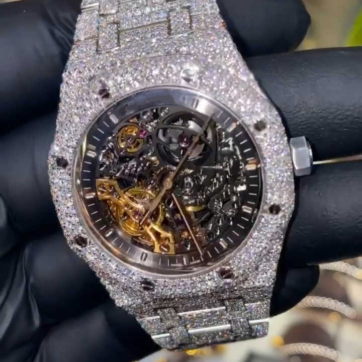 Brand New High Quality Customized Iced Out Lab Grown Watch VVS Diamonds Studded Hip Hop Watch Gift for Men